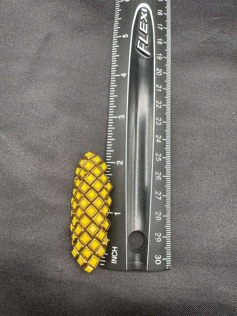 Different colors of Kundan Stones saree pins