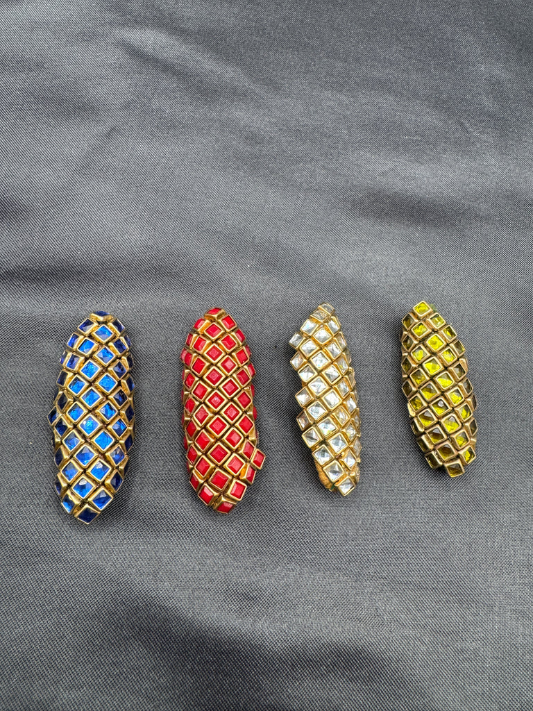 Different colors of Kundan pin/ brooch