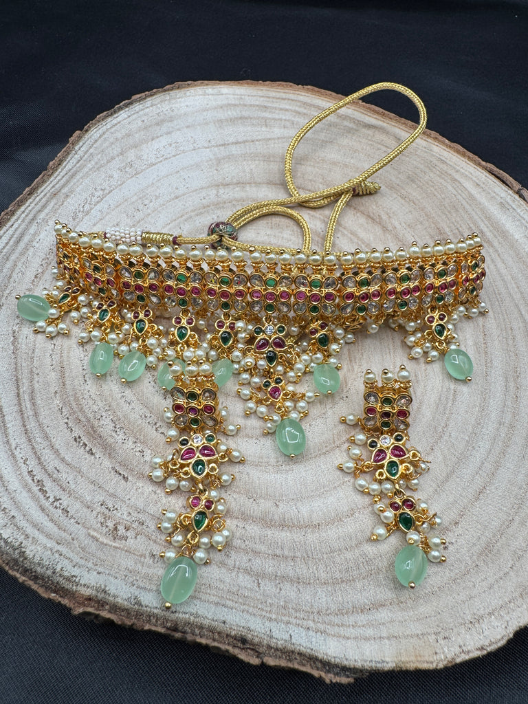 Multicolor Stones with pearls and green beads choker set