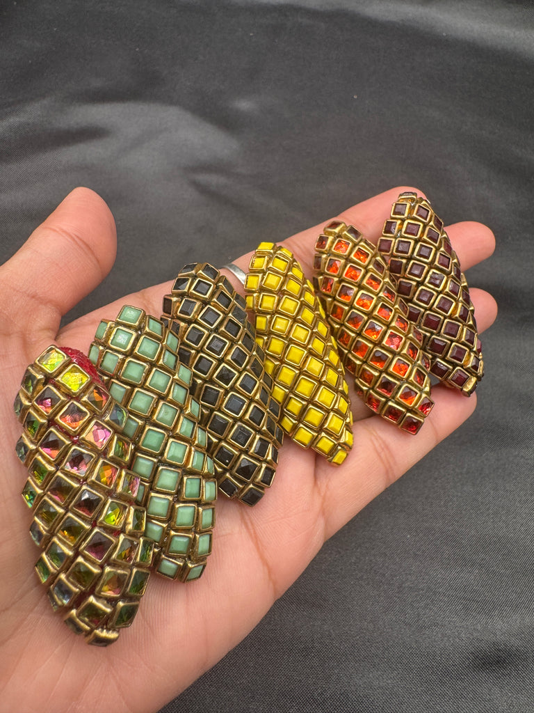 Different colors of Kundan Stones saree pins