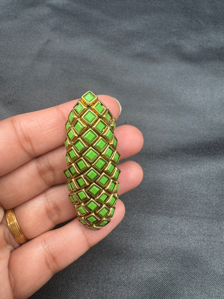 Different colors of Kundan Stones saree pins