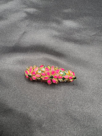 Flower design silver saree pin/ brooch