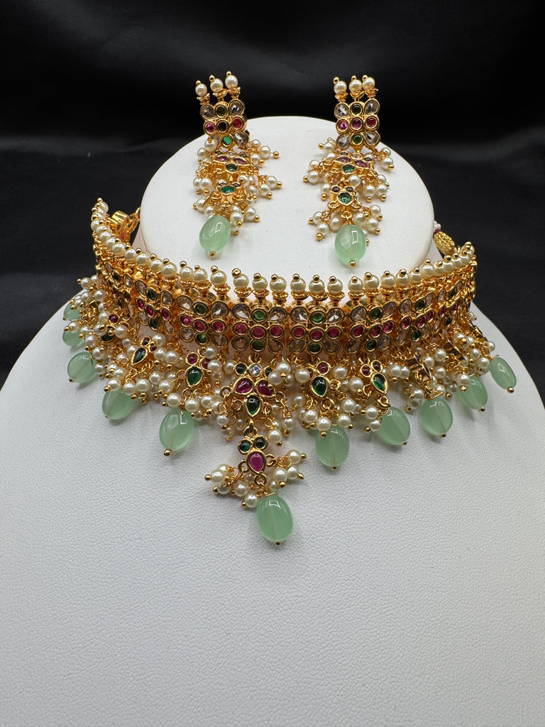 Multicolor Stones with pearls and green beads choker set