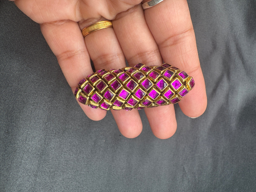 Different colors of Kundan pin/ brooch