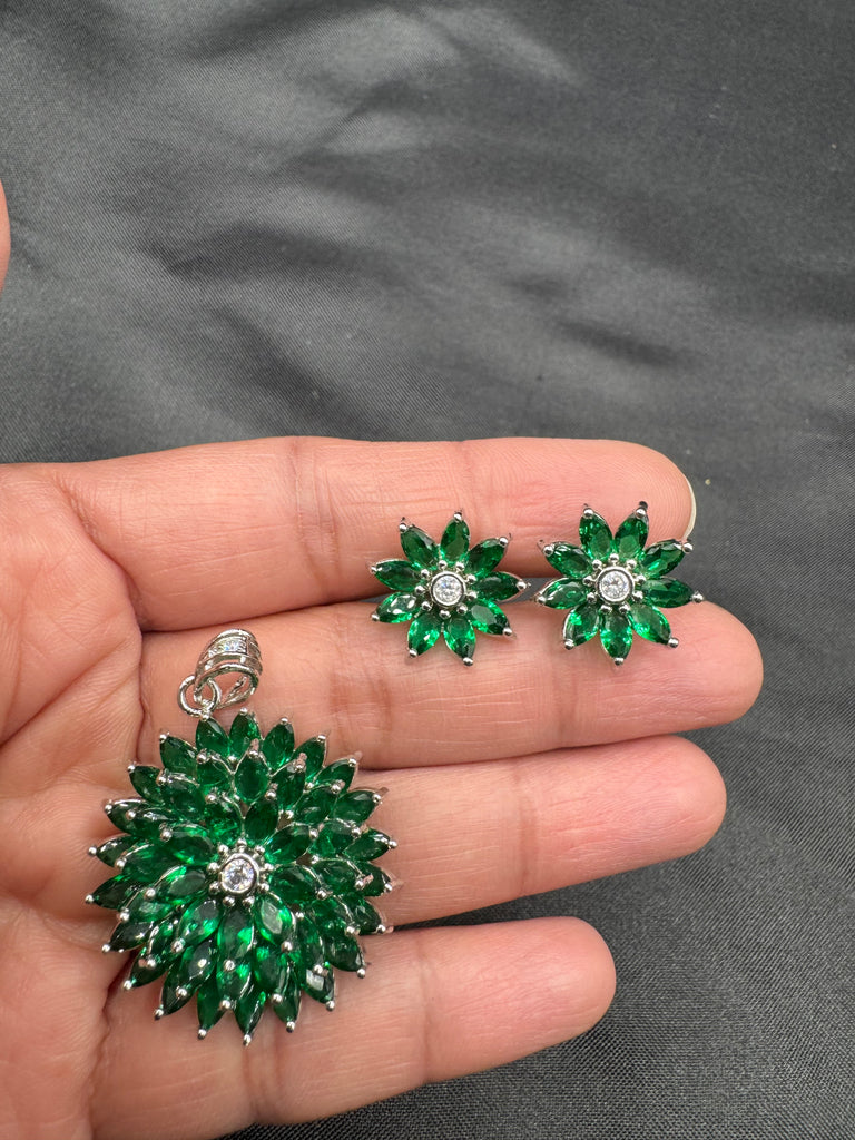 Flower design Emerald stone silver pendant with matching earrings
