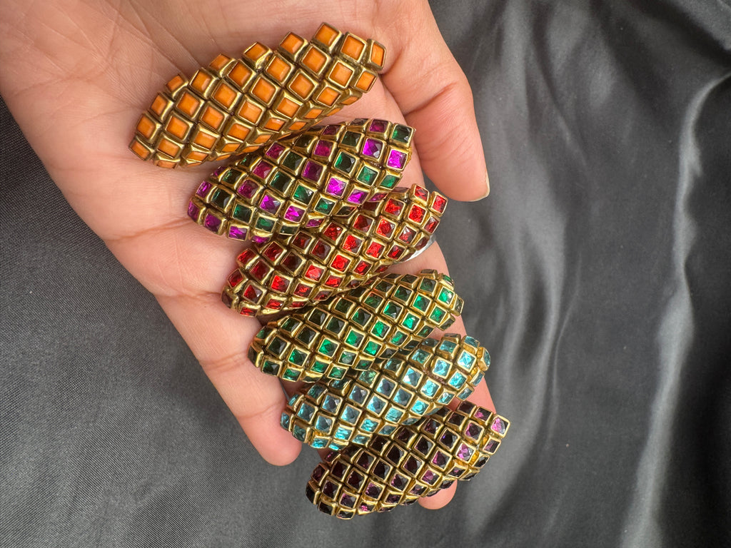 Different colors of Kundan Stones saree pins