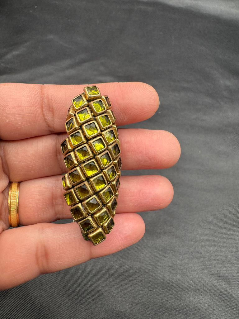 Different colors of Kundan pin/ brooch