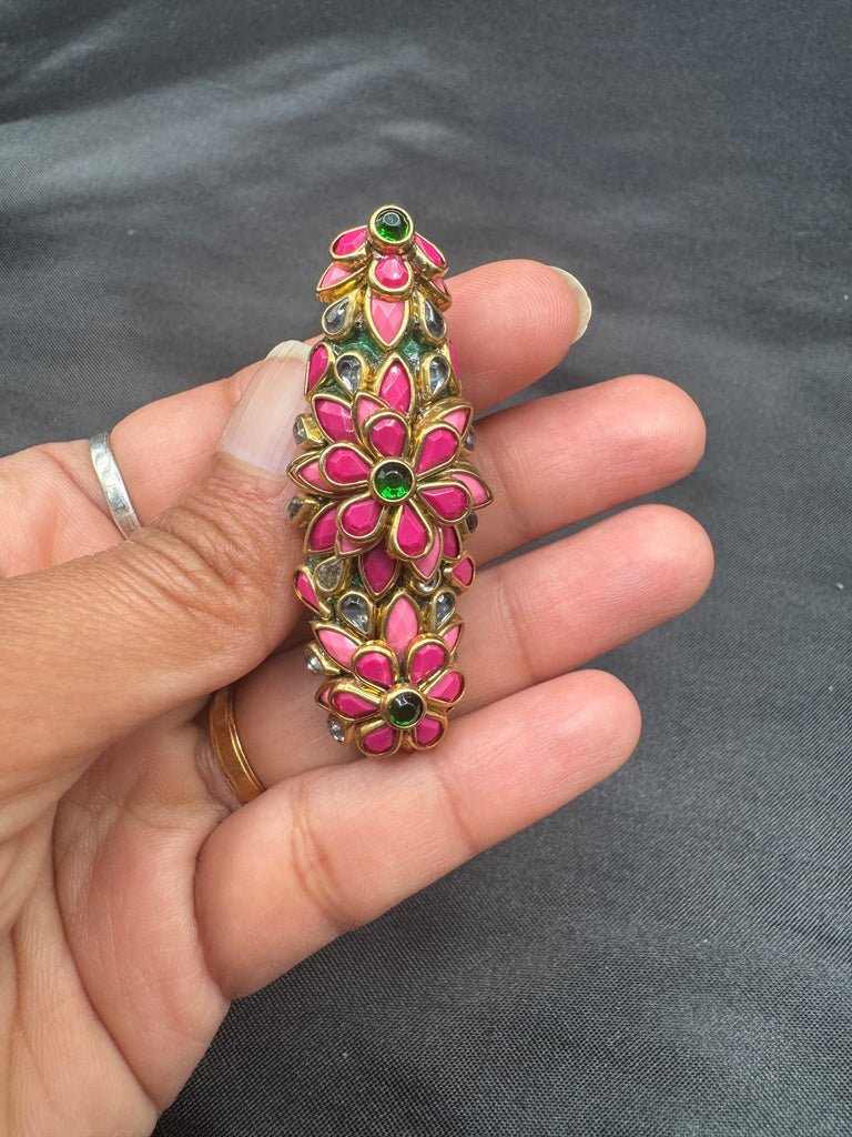 Flower design silver saree pin/ brooch
