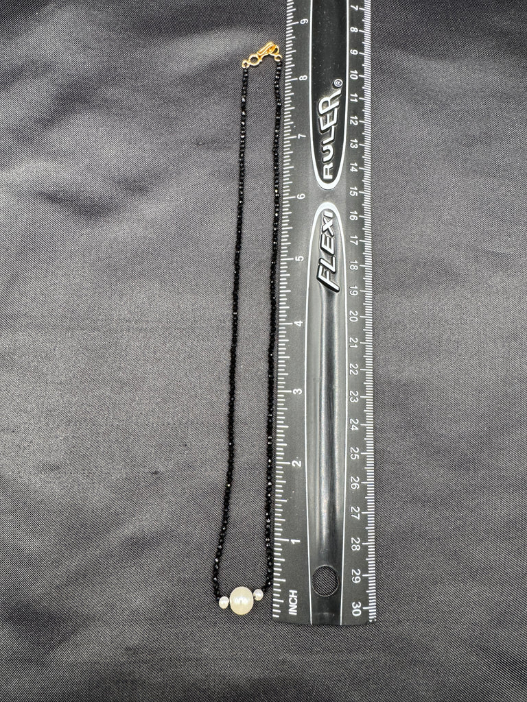 Single line black bead chain with pearl chain