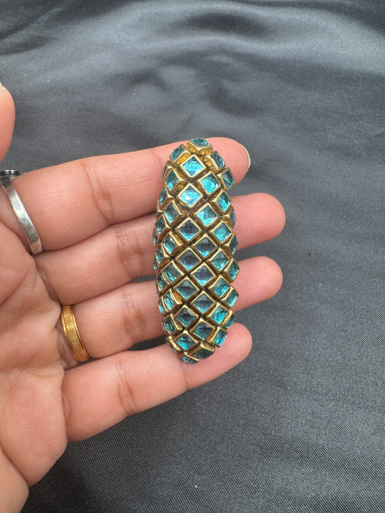 Different colors of Kundan Stones saree pins