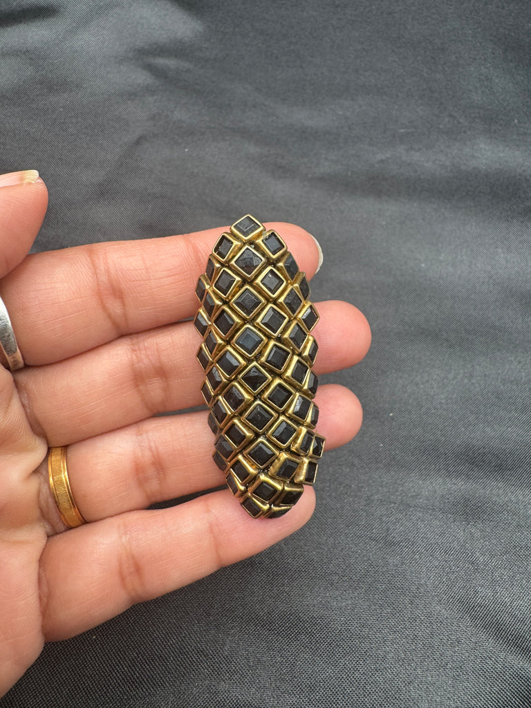 Different colors of Kundan Stones saree pins