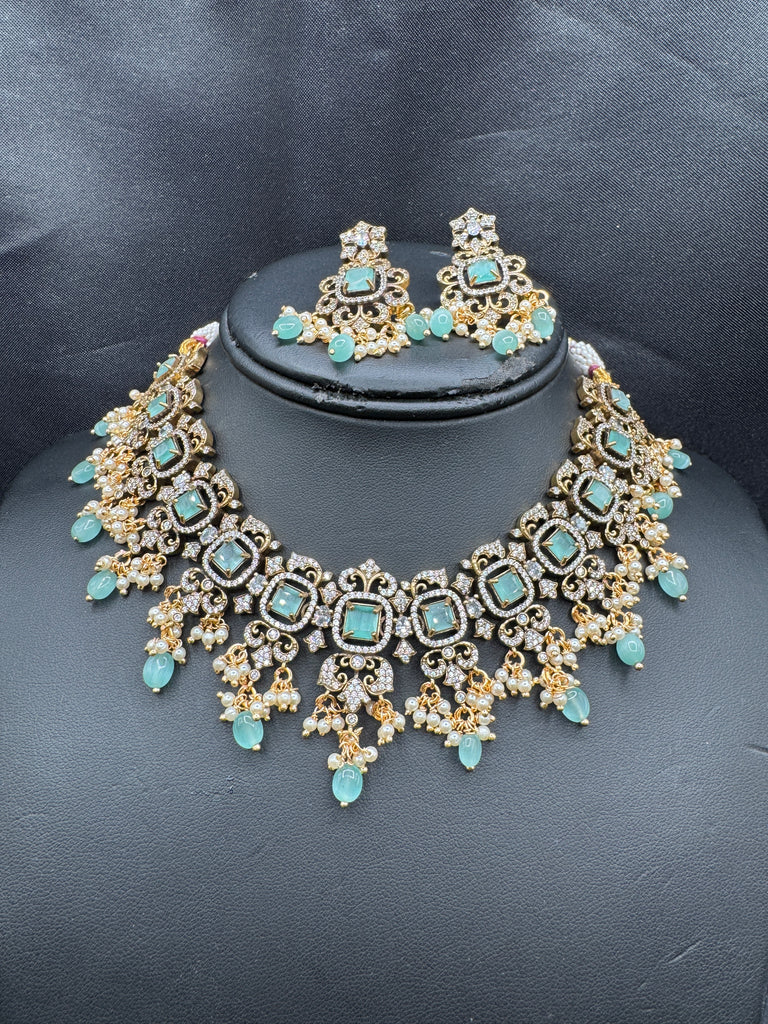 Light Green stones with Swarovski pearls trendy necklace set