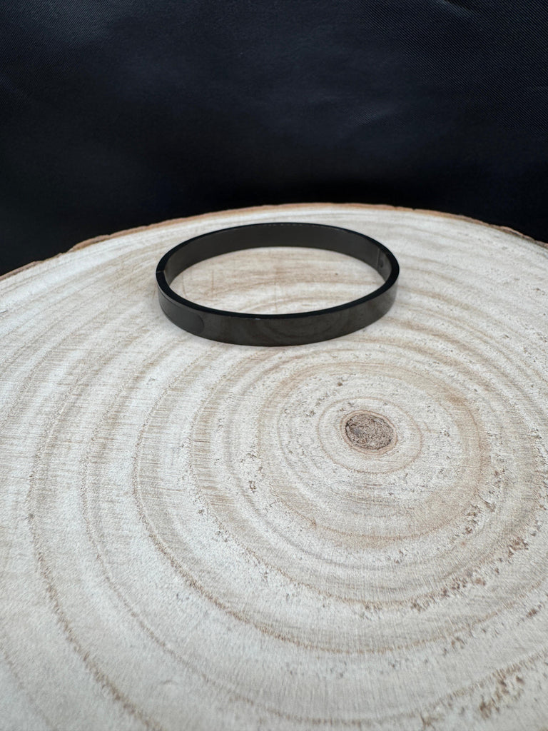 Black metal side-opening kada bangle/ bracelet