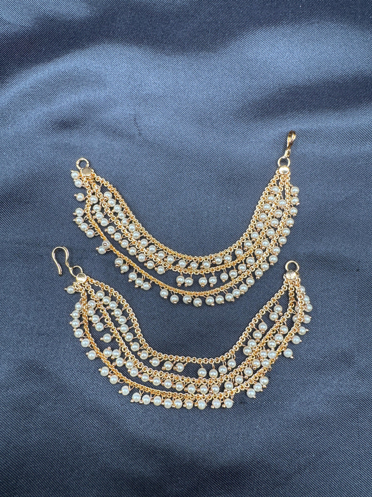Three-line pearls with gold chain Champaswaralu