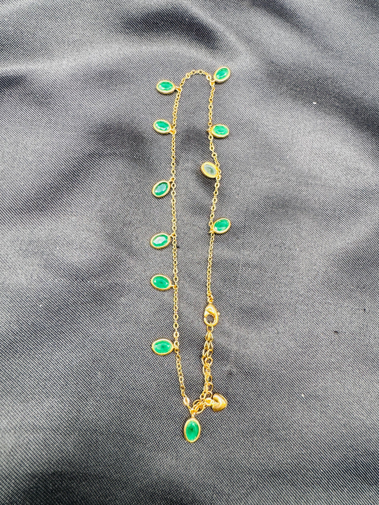 Emerald stone's gold anklet