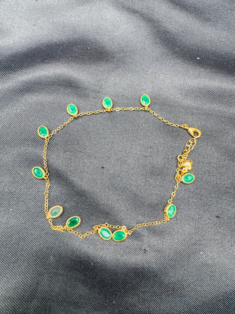Emerald stone's gold anklet