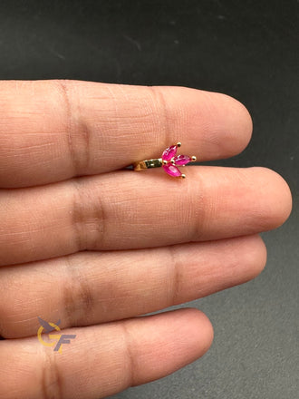 Small leaf design pressing nose pin