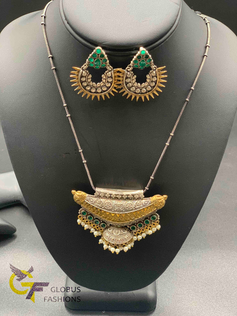 Traditional look oxidized German silver pendant with plain chain set