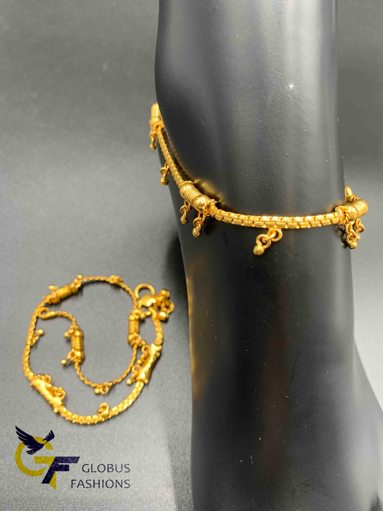 Plain gold with simple design anklets