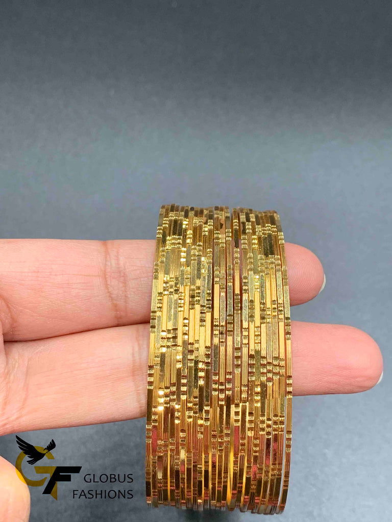 Very simple and elegant simple cut design gold bangles