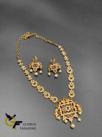 Multicolor stones with pearls peacock design short necklace set