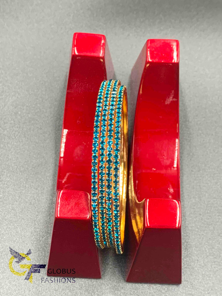 Bright sea green stones set of four bangles