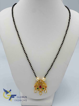 Uncut cz stones pendant with a single line black diamond beads chain