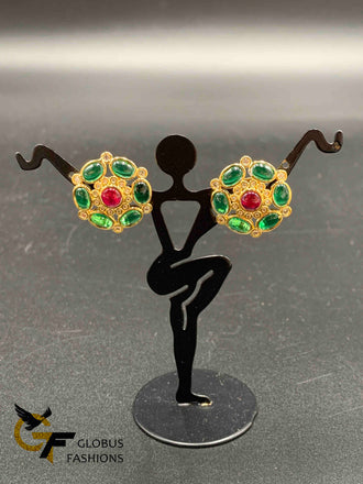 Traditional look emerald Stones stud type