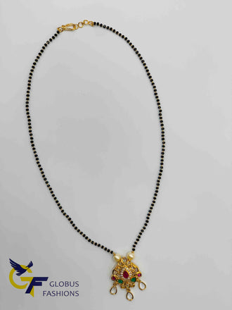 Uncut cz stones pendant with a single line black diamond beads chain