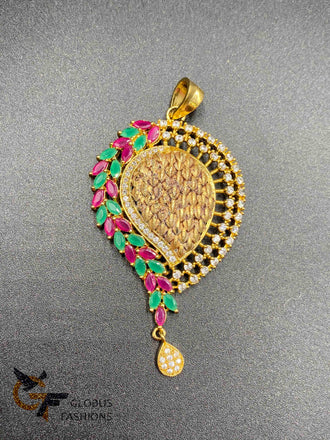 Antique look multicolor stones pendant set