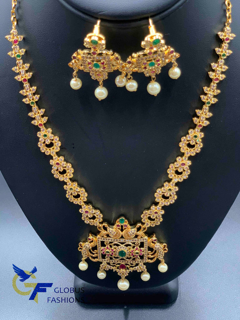 Multicolor stones with pearls peacock design short necklace set