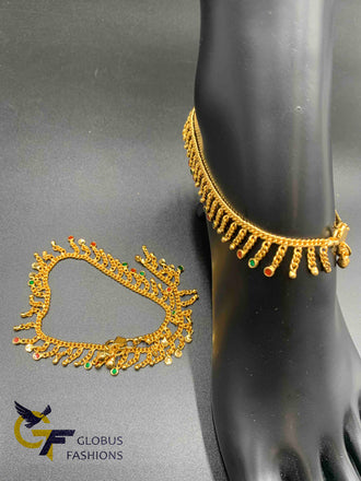 Beautiful emerald paint anklets