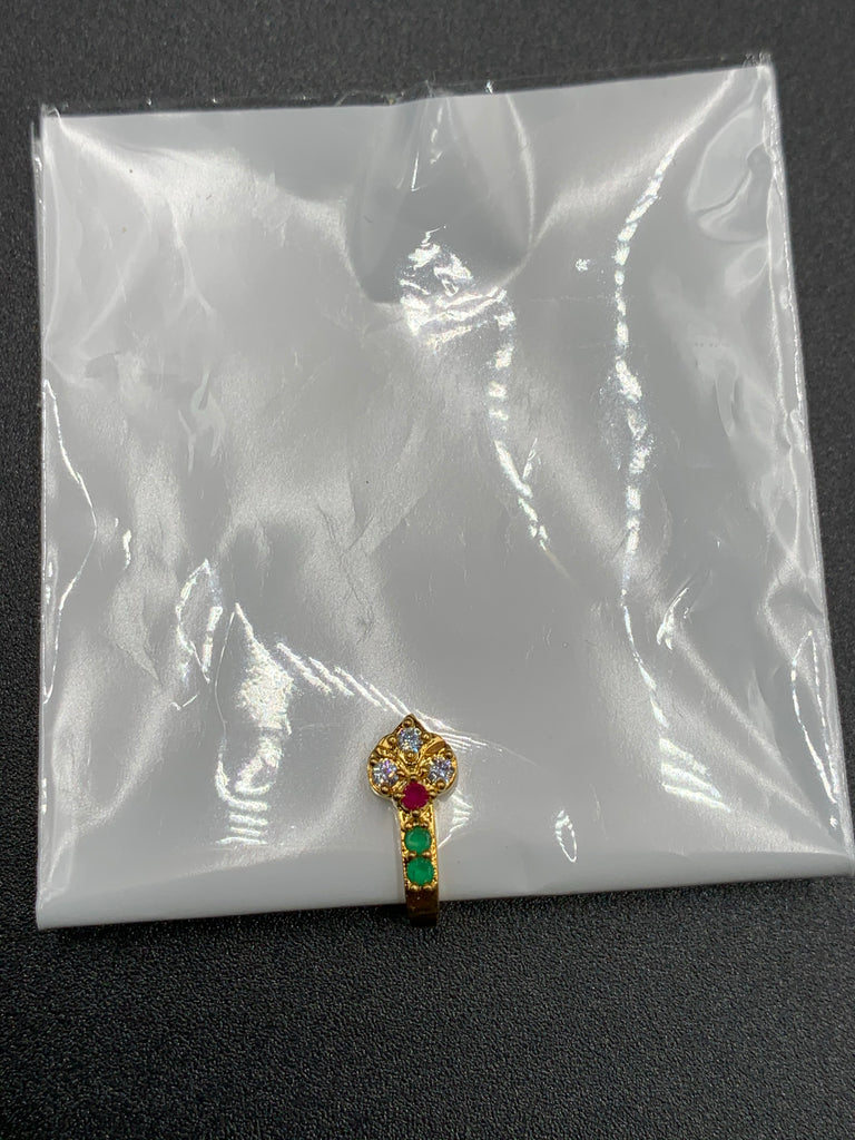 Small and elegant stones nose Ring