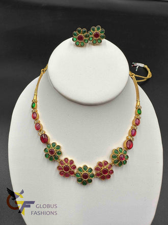 Multicolor stones small necklace