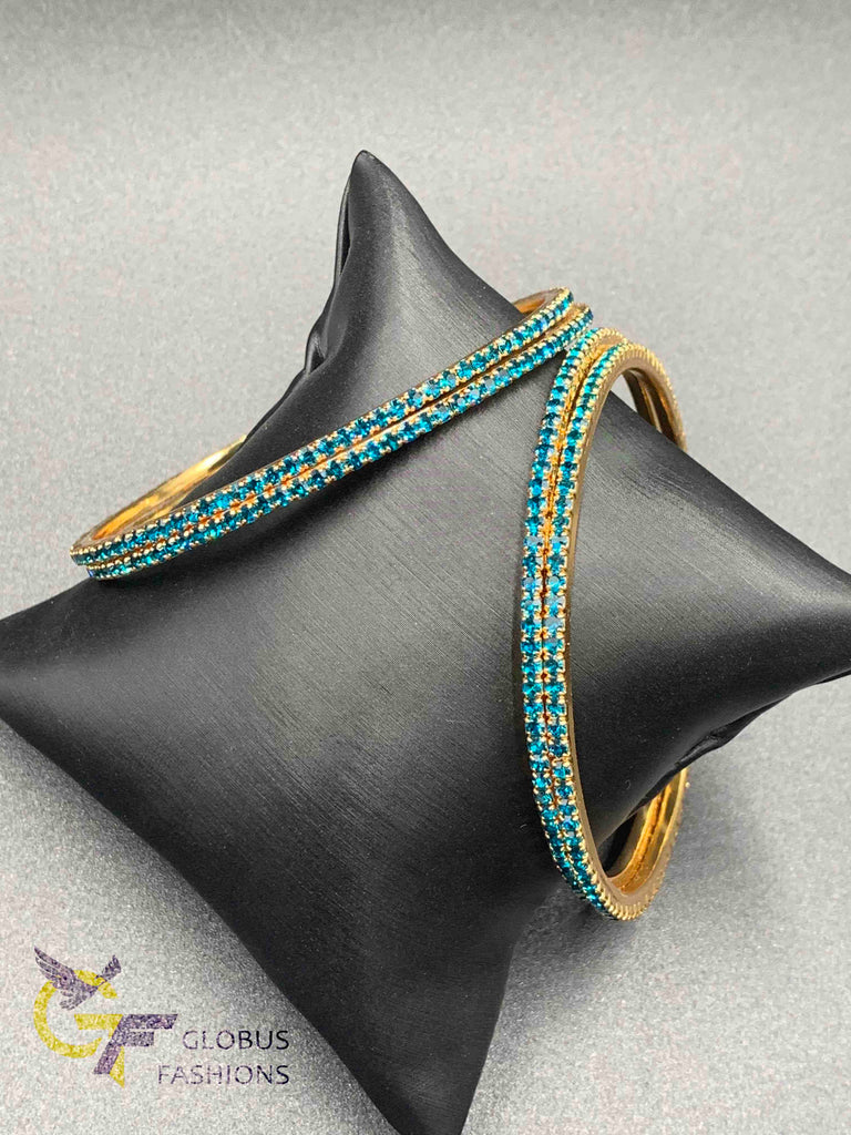 Bright sea green stones set of four bangles