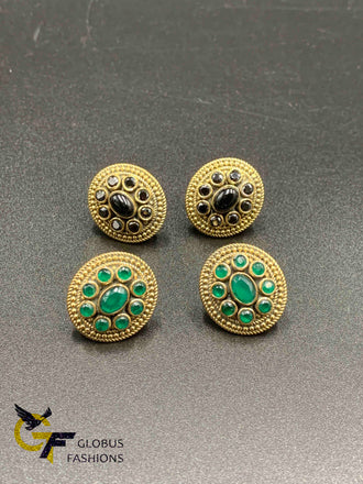 Traditional and antique look ovel shape emerald and black stones studs