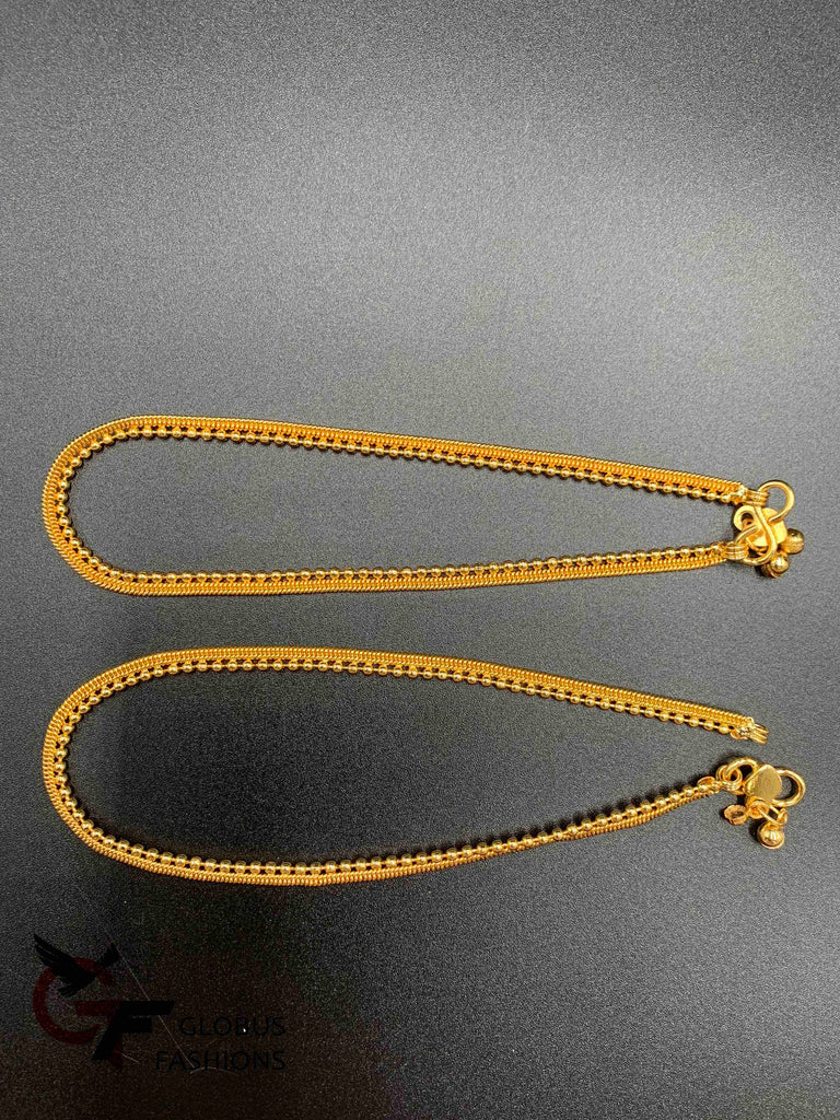 Simple design plain gold anklets